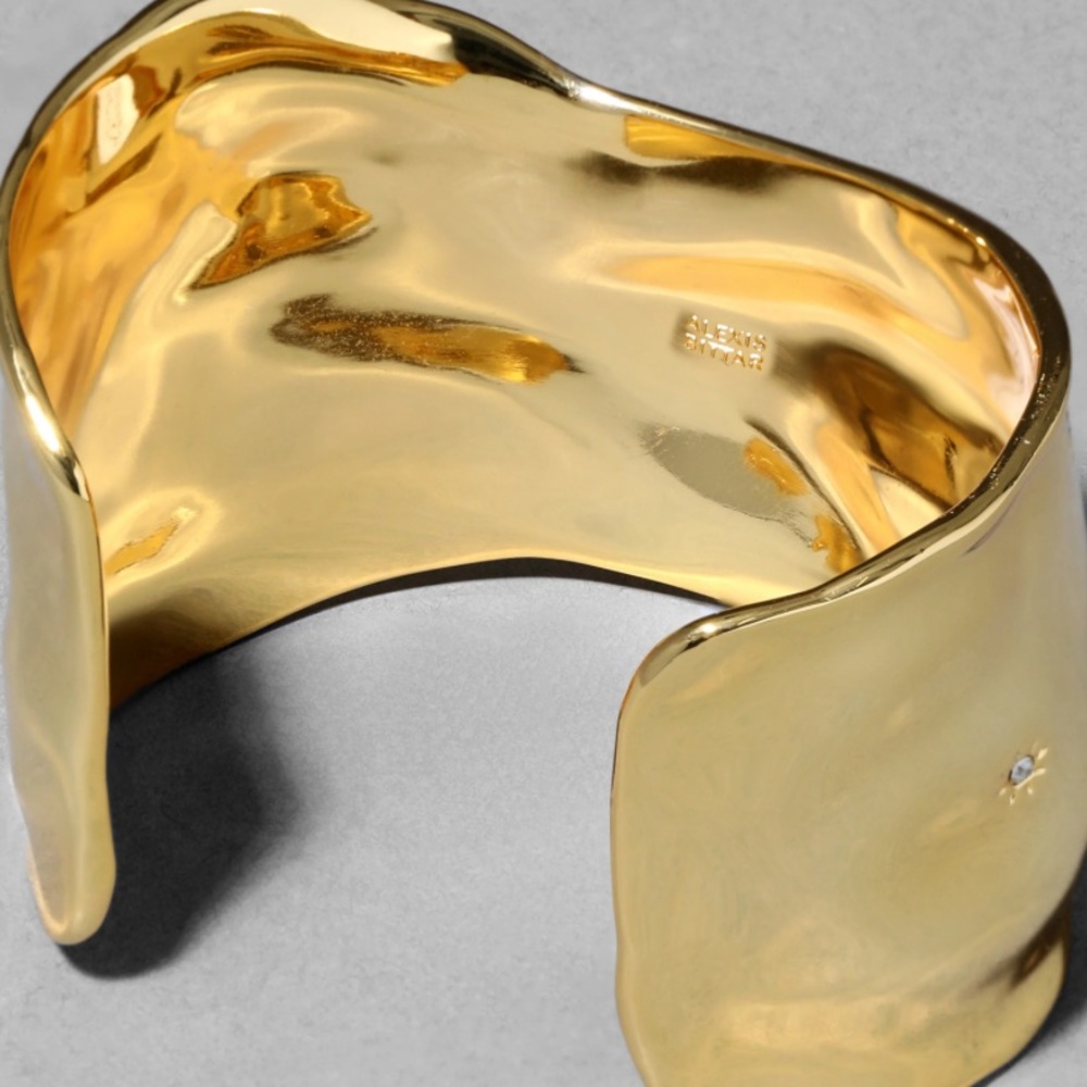 Alexis Bittar Stardust Crystal wide cuff bracelet
NEW - Picture 4 of 9